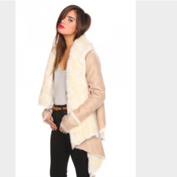 UNIF Jackets & Blazers - UNIF Chelsea Asymmetrical Shearling Open Front Coat Boho Hippie Penny Lane -Sz S